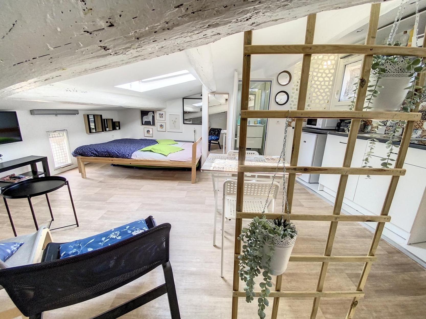 Petit St Louis Studio Mansarde Atypique Climatise Sète Exterior foto